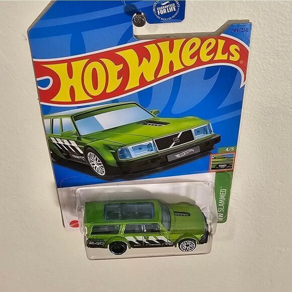 Hot Wheels Car Volvo 240 Drift Wagon HW Slammed 4/5 Mattel Hotwheels 245/250 New - Picture 4 of 8